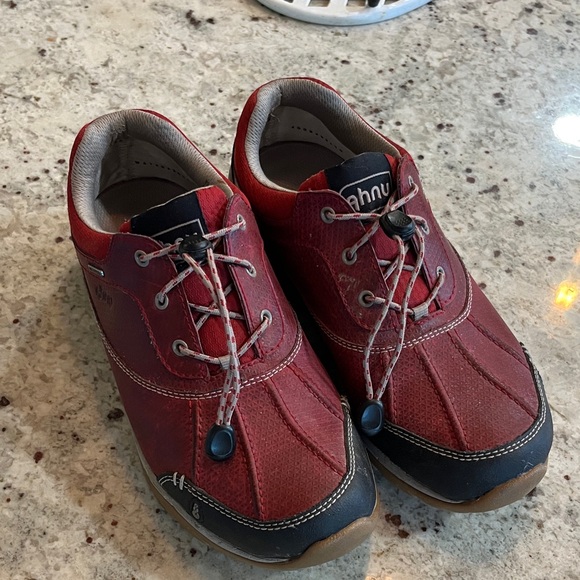 Ahnu Red Calaveras Waterproof Hiking Shoes 7 - Picture 2 of 6